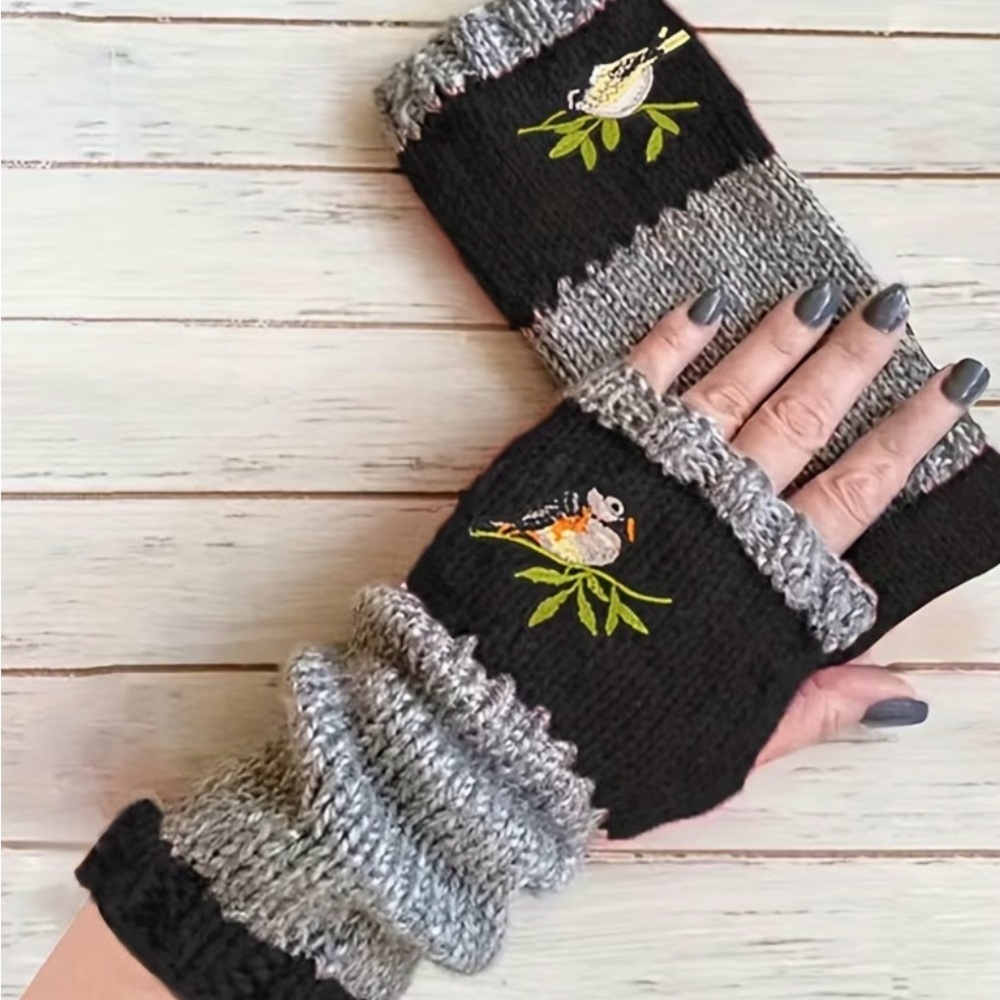 Embroidered Black and Gray Fingerless Gloves